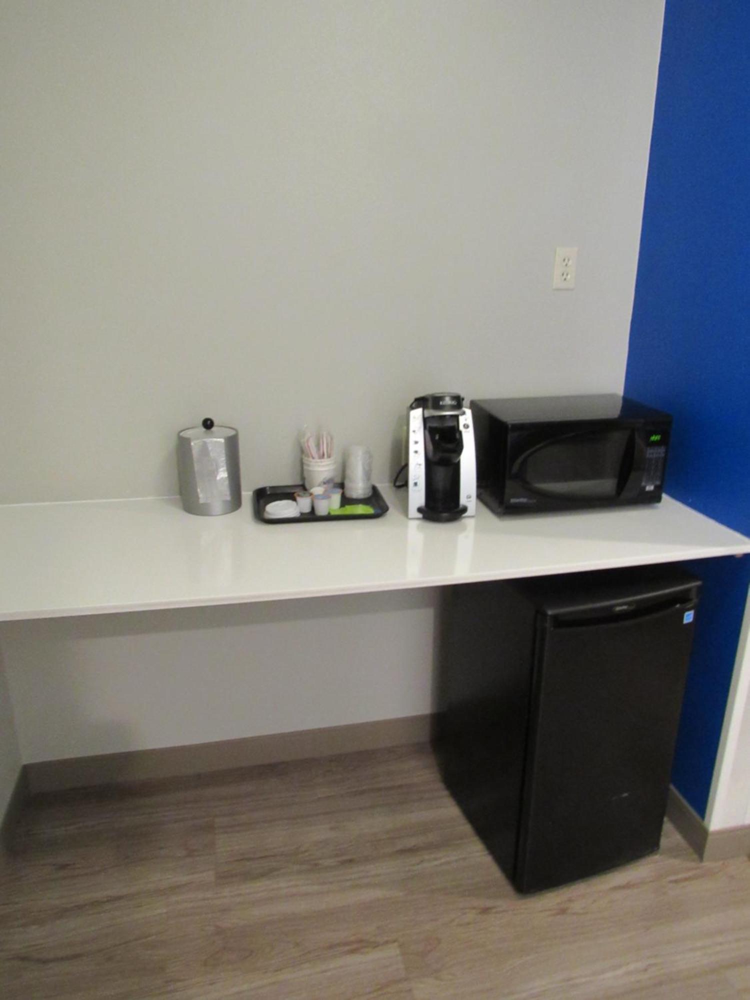 Holiday Inn Express Hotel & Suites Lincoln South By Ihg Екстериор снимка