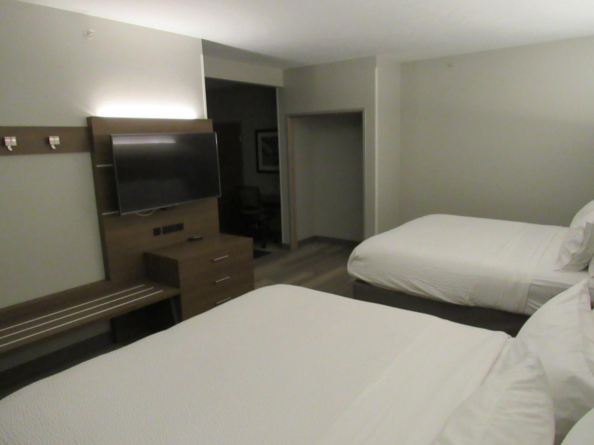 Holiday Inn Express Hotel & Suites Lincoln South By Ihg Екстериор снимка
