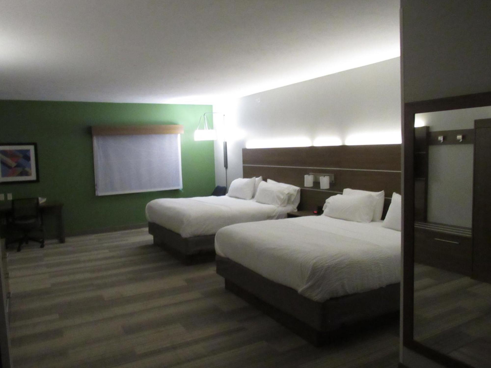 Holiday Inn Express Hotel & Suites Lincoln South By Ihg Екстериор снимка