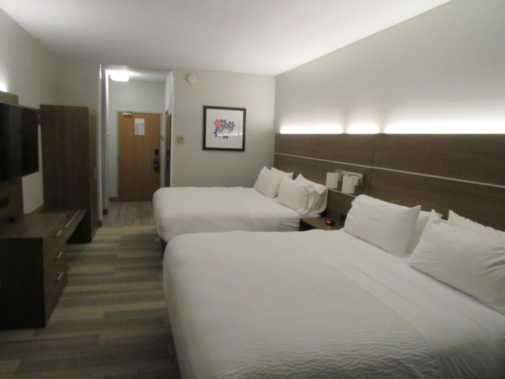 Holiday Inn Express Hotel & Suites Lincoln South By Ihg Екстериор снимка