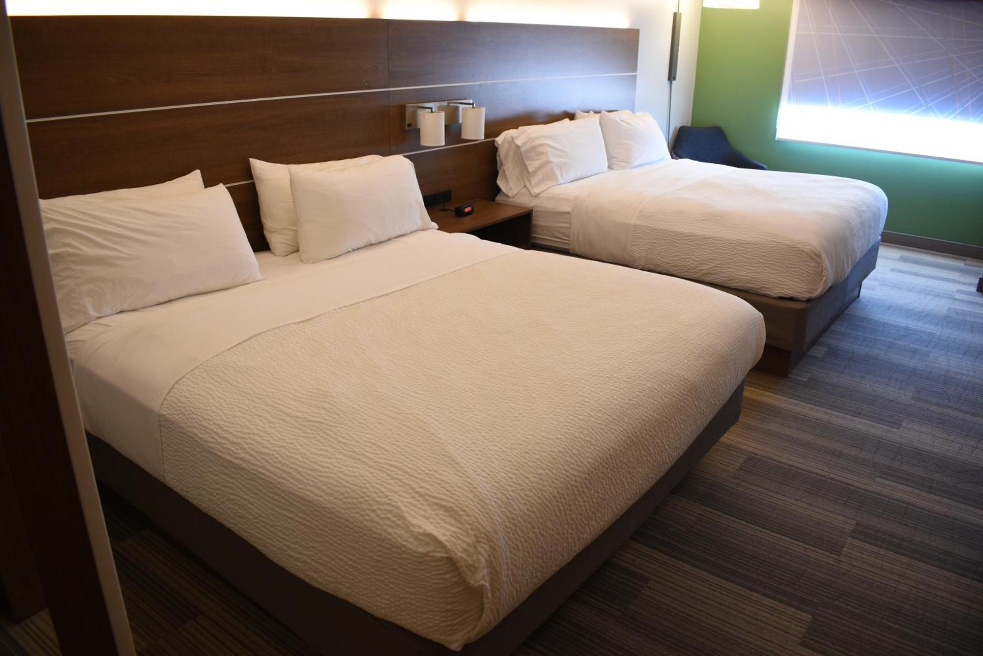 Holiday Inn Express Hotel & Suites Lincoln South By Ihg Екстериор снимка