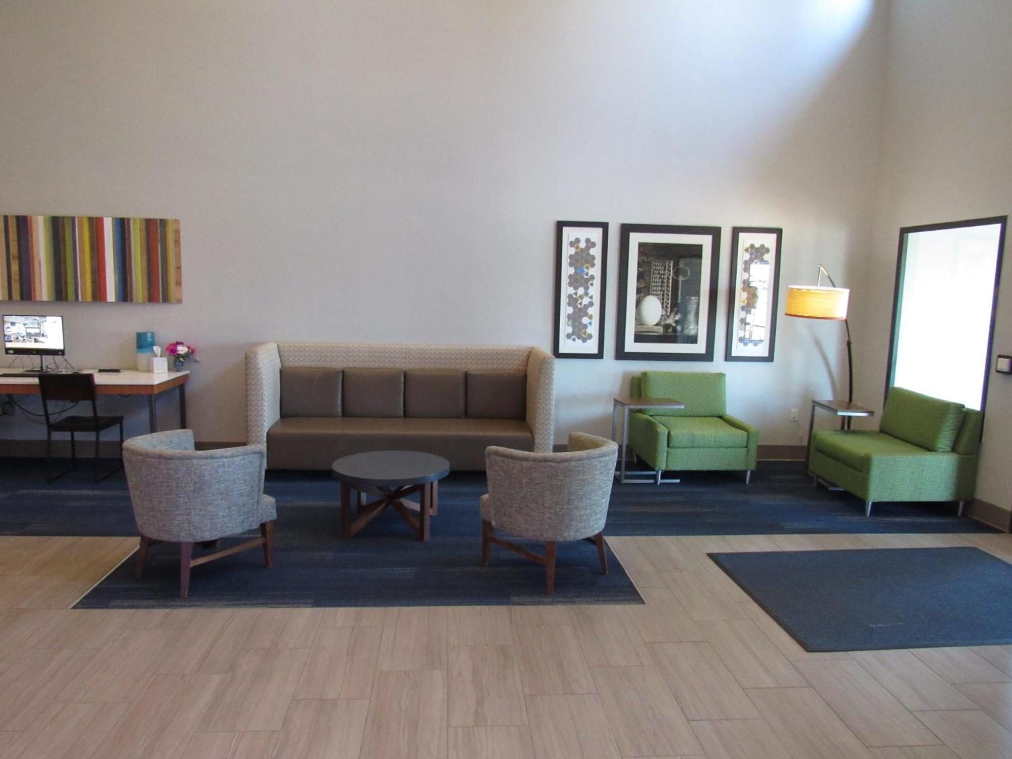 Holiday Inn Express Hotel & Suites Lincoln South By Ihg Екстериор снимка