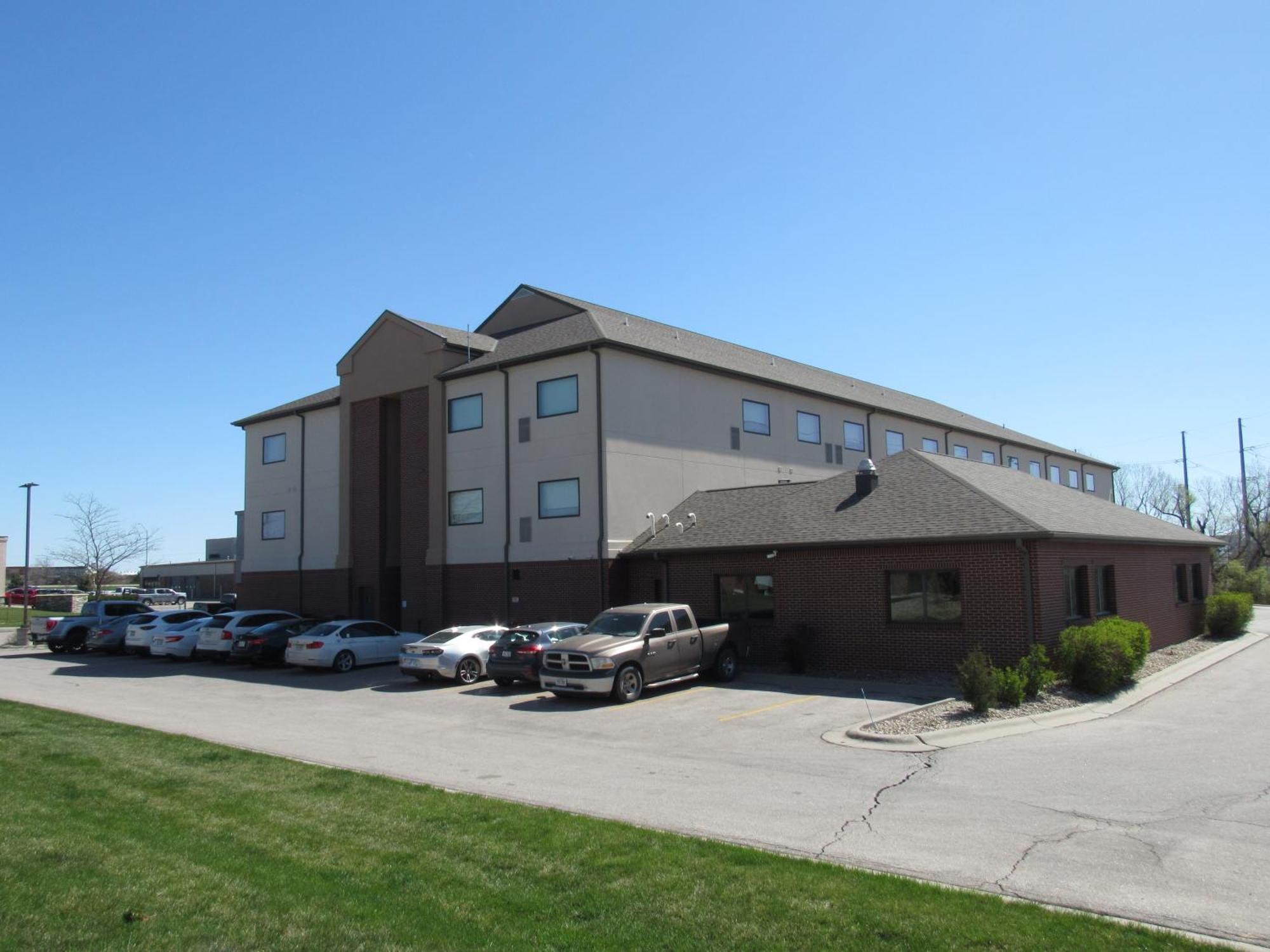 Holiday Inn Express Hotel & Suites Lincoln South By Ihg Екстериор снимка