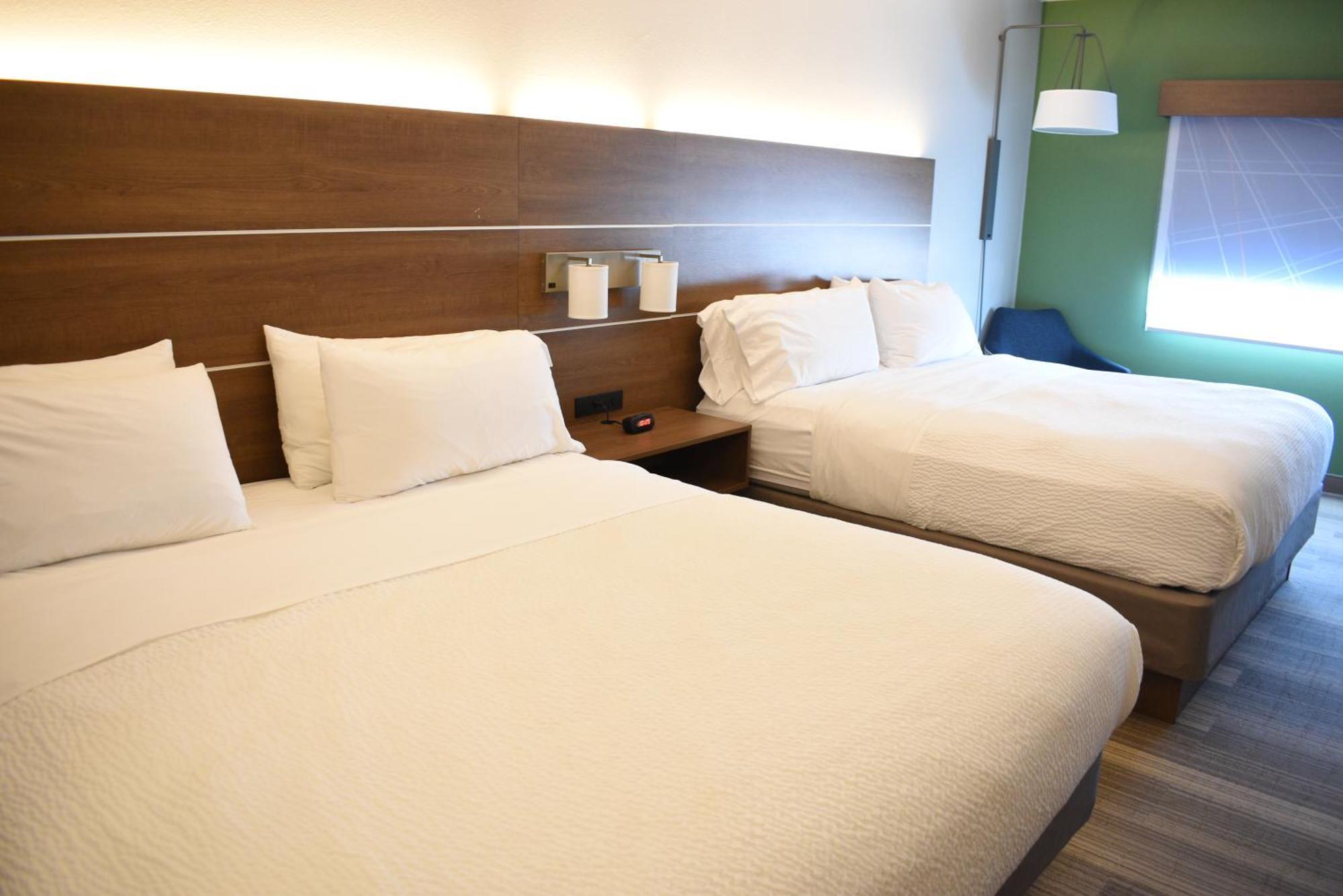 Holiday Inn Express Hotel & Suites Lincoln South By Ihg Екстериор снимка